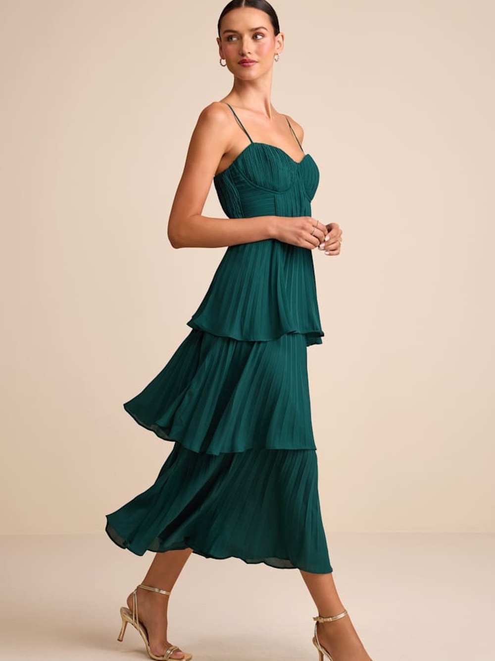 Lulu's Emerald Green Tiered Midi Dress with Spaghetti Straps